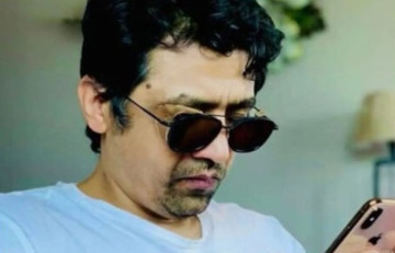 व्यवसायी दीपक भट्टको पासपोर्ट रोक्का