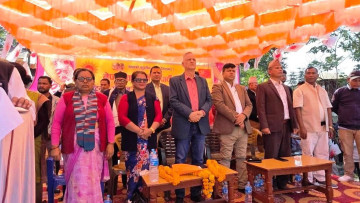 धनगढीमा एमालेको र्‍यालीसहित जनप्रदर्शन, लेखराजले भने- एमाले जिउँदै छ