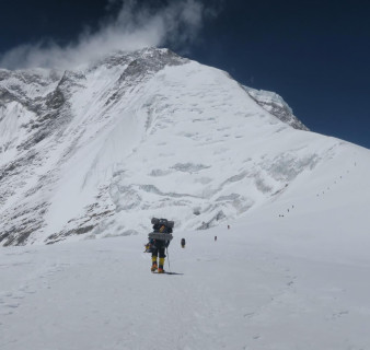 जोखिमयुक्त र साहसिक मानिने धवलागिरि हिमाल आरोहण गर्न ‘रुट’ तयार