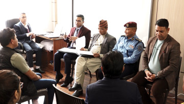 ठमेल र दरबारमार्ग क्षेत्रलाई चाैबिसै घण्टा खुलाउने तयारी, सीडीओले गरे सराेकारवालासँग छलफल