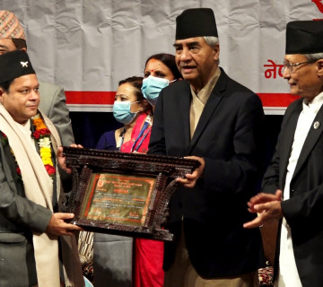 स्रष्टालाई सम्मान गर्नु राष्ट्रिय दायित्व हाे: प्रधानमन्त्री देउवा