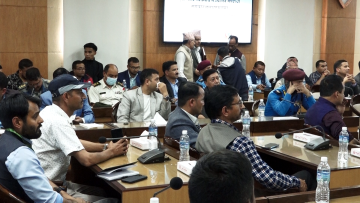 ठमेलमा रक्सीले अचेत भएकाे ग्राहकलाई व्यवसायीले घर पुर्‍याइदिनुपर्ने प्रावधान बन्दै