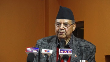 नेकपा एसले गलत बाटो लियो, राष्ट्रिय महाधिवेशनमा सच्याउनु पर्छः झलनाथ खनाल