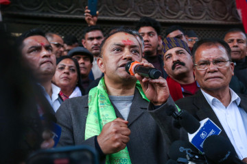 ‘न्यारेटिभ चेन्ज’मा अब्बल भएर सभापति हत्याएका गगन प्रधानमन्त्रीको एजेन्डामा सफल होलान् ? 