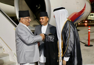 दुबई पुगे प्रधानमन्त्री 