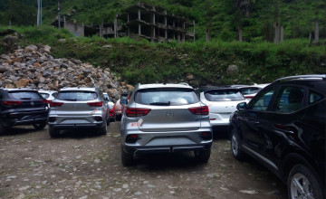 सडक हिलाम्ये भएपछि चीनबाट आयातित विद्युतीय सवारीसाधन टिमुरमै रोकियो