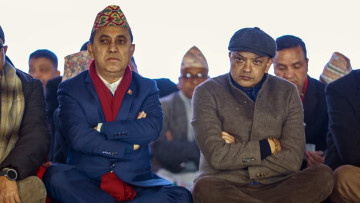 कांग्रेस विभाजन रोक्न विश्वप्रकाशको नयाँ प्रस्ताव, पूर्णबहादुरले बोलाए सानेपा