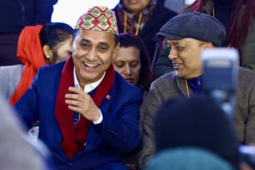 बन्दसत्रमा गगन–विश्वको भलाकुसारीदेखि हाँसोसम्म