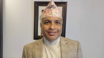 कांग्रेस पुरानै नीति र नेतृत्व लिएर चुनावमा गए नसोचेको परिणाम आउँछ: गुरुराज घिमिरे