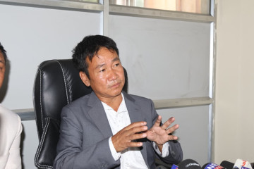 विद्यार्थी संगठनलाई निषेध गर्ने सरकारी नीतिको विपक्षमा उभिए हर्क साम्पाङ