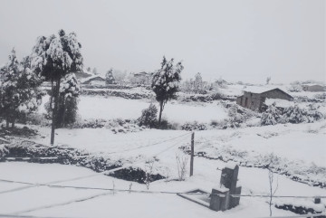 बैतडी र बागलुङमा बाक्लो हिमपात, जनजीवन प्रभावित