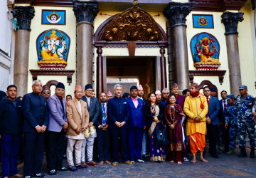 भारतीय विदेशमन्त्रीद्वारा पशुपतिनाथ मन्दिरमा पूजा