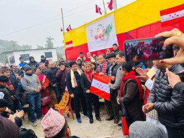 झापा पुगेर गगन र विश्वप्रकाशले भने, 'जनता र पार्टीको अवस्था बदल्न अभियान थालेका हौँ'