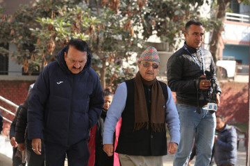 गगन–विश्व अनुपस्थित केन्द्रीय कार्यसमितिको आकस्मिक बैठकका १३ दृश्य