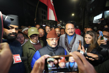 निर्वाचन आयोगको निर्णयविरुद्ध राजनीतिक र कानुनी लडाइँ लड्ने देउवापक्षको घोषणा