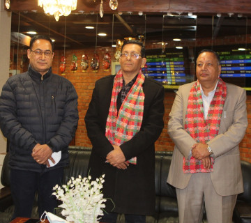 युनेस्को महासभा बैठकमा भाग लिन शिक्षामन्त्री फ्रान्सतर्फ 