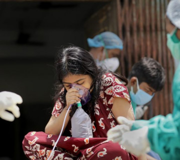 भारतमा एकैदिन थपिए ३ लाख ३७ हजार संक्रमित, ४८८ जनाकाे मृत्यु