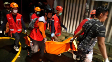 इन्डोनेसियाको साततले भवनमा भीषण आगलागी, २२ जनाको मृत्यु