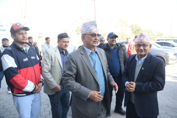 ओलीलाई भेट्न च्यासल पुगे ईश्वर पोखरेल, सचिवालय भन्छ– उहाँ आउने तालिका छैन
