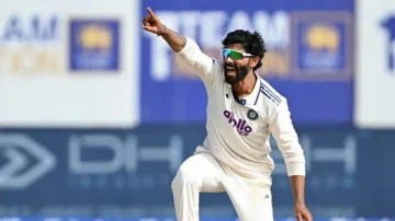 पहिलो टेस्टमा भारतले श्रीलंकालाई दियो ३७२ रनको लक्ष्य