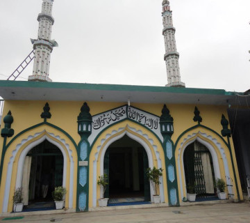 दाङको मस्जिदमा दुई पक्षबीच झडप, ५ जना घाइते 