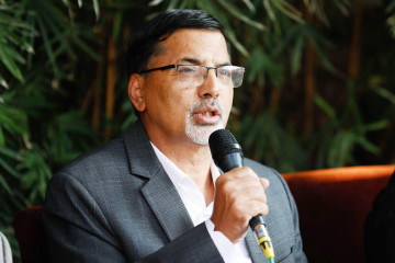 जनार्दन शर्माले प्रचण्डलाई भने– माधव नेपालसँग आत्मसमर्पण गर्नुभो