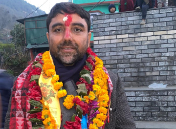 कांग्रेसका दवाडीलाई दोब्बर बढी मतले पछि पार्दै रास्वपाका बुर्लाकोटी विजयी