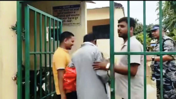 भारत पुगेका १२ फरार कैदीबन्दीलाई पक्राउ गरी भारतीय प्रहरीले बुझायो नेपाल प्रहरीलाई