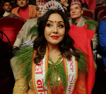 करिश्मालाई कसले दियो 'महानायिका'को उपमा ?