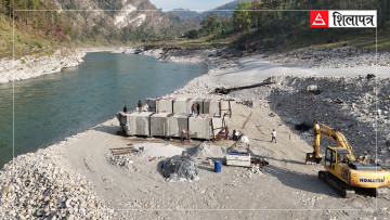 कर्णाली नदीको भंगालो : जहाँ हुँदैछ बाँध बिनै बिजुली निकाल्ने प्रविधिको परीक्षण