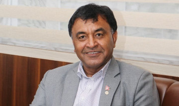 'बादल'ले एमालेमा फस्टम्यानको पगरी धान्न नसक्ने पक्का भयो : खिमलाल भट्टराई