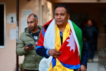 उपत्यकाका विभिन्न धार्मिकस्थल दर्शन गर्दै  ‘उज्यालो नेपाल’को चुनावी यात्रा सुरु