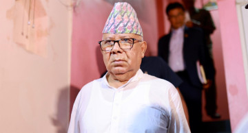 माधव नेपालले बैठक बोलाउने हिम्मतै जुटाएनन्, भ्रष्टाचार मुद्दापछि एसभित्र पाँच ‘साइड इफेक्ट’