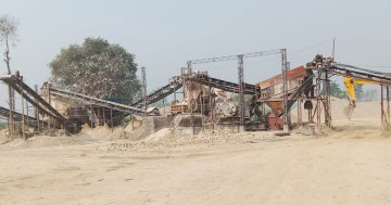 क्रसरविरुद्ध सर्वोच्चमा मुद्दा जित्ने बाराकी शिक्षिकालाई प्रहरी र क्रसर व्यवसायीको निरन्तर दबाब