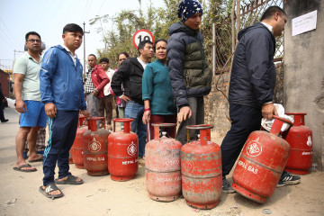 उपभोक्ता ठगी गर्ने ललितपुरको श्रीराम ग्यास उद्योगलाई ३ लाख जरिवाना