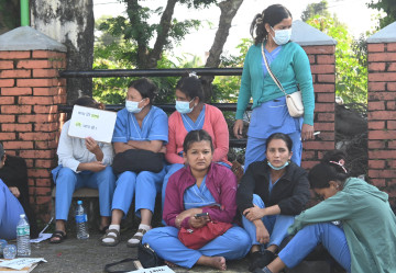 नर्सहरूका माग पूरा गराउन सातै प्रदेशमा कार्यदल गठन, तिहार बिदामा पनि काम गर्ने