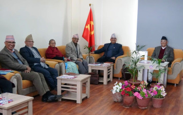 आफूसँग प्रतिस्पर्धाका लागि तयार भएका ईश्वर पोखरेललाई बैठकमै ओलीले भने– लु जेरी खाने प्रतिस्पर्धा गरौँ