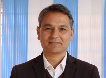 गृहमन्त्री अर्याल र अमेरिकी राजदूत अर्बमबीच शिष्टाचार भेट