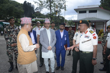 उपप्रधानमन्त्री खड्काद्वारा स्वयम्भूस्थित बारुदखाना निरीक्षण