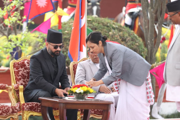 फरक विधि र फरक पोशाकमा बालेनले लिए प्रधानमन्त्री पदको शपथ