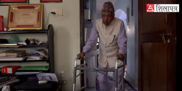 पुरानो दसैँको सम्झना गर्दै १०२ वर्षीय बा (भिडियोसहित)