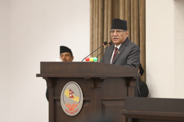बालेन सरकारप्रति प्रचण्डको आक्रोश– सरकारको कामले जनतालाई सन्तुष्ट पार्न सकेन,  छनक पनि छैन