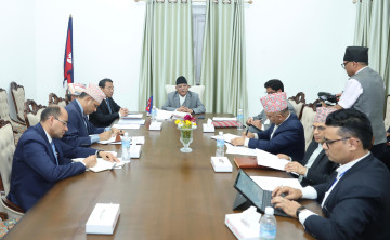 रूग्ण उद्योगहरू पुनःसञ्चालनका लागि व्यवस्थित अध्ययन गरौँः प्रधानमन्त्री प्रचण्ड