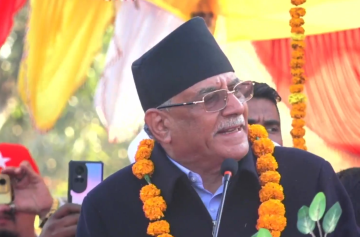 कुलमानले जुन थालमा खाए, त्यही थालमा छेद हाल्न खोजे : प्रचण्ड