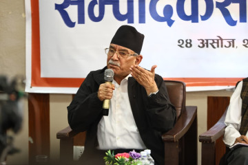 प्रचण्डको प्रश्न– हामीलाई बचाउने सेनाले सिंहदरबार-अदालत किन बचाएन ?