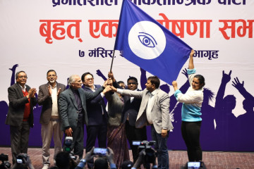 हामीले घोषणा गरेको पार्टी जेन–जीकै हो, अब पुरानाबाट चल्दैन :  बाबुराम भट्टराई 