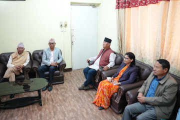 सिंहदरबारमा विपक्षी दलहरूको बैठक जारी