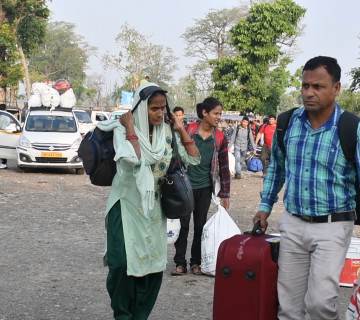 चुनावलाई पर्व मानेर भारतबाट फर्कनेहरू...