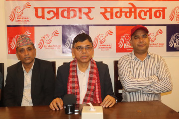 चीनले पुल निर्माण सुरु गरेपछि अवलोकनमा निस्केका यातायातमन्त्रीले भने– रसुवागढी नाका दसैँअघि नै सञ्चालन हुन्छ