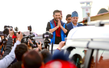 काठमाडौं आइपुगे रास्वपा सभापति रवि लामिछाने